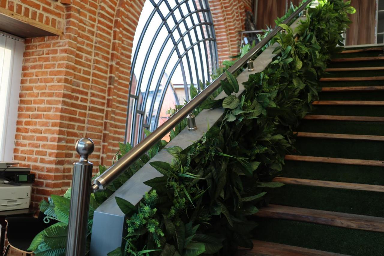 Mi Casa Hotell Skopje Exteriör bild